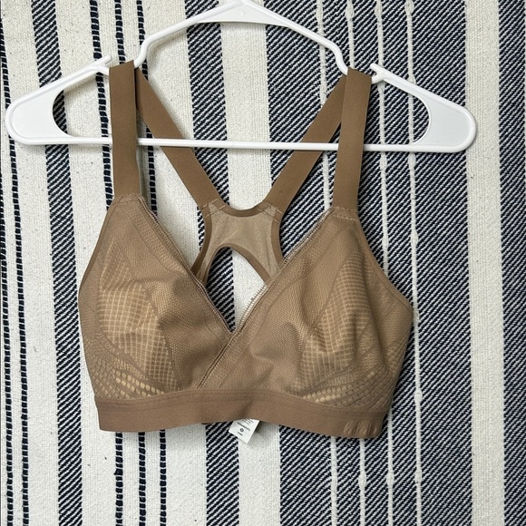 Lululemon Awake To Lace Bra - Picture 2 of 6